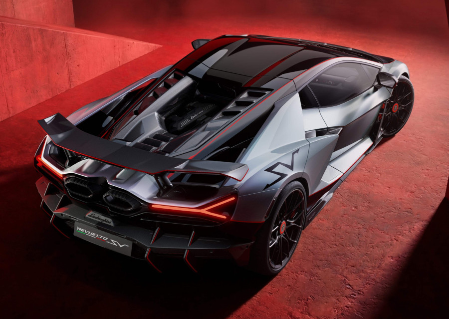 Do 100 km/h za 2,4 sekunde: Lamborghini predstavio svoj najmoćniji automobil! FOTO