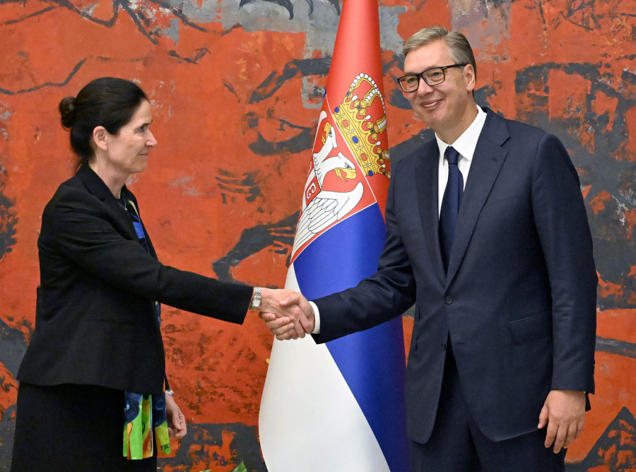Vučić primio akreditivna pisma ambasadora Republike Koreje, Alžira, Kazahstana i Nemačke FOTO