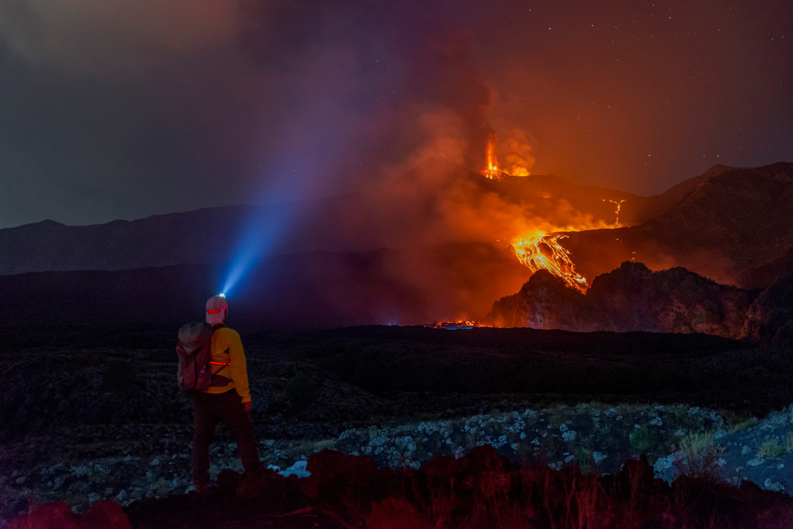 Lava spews from Mount Etna, Airport restrictions imposed: Tourists face travel chaos PHOTO