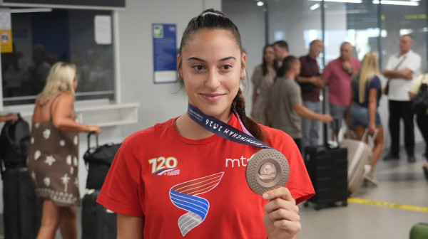 Vilagoš se sa bronzom vratila u Srbiju: "Nekada moramo biti realni"