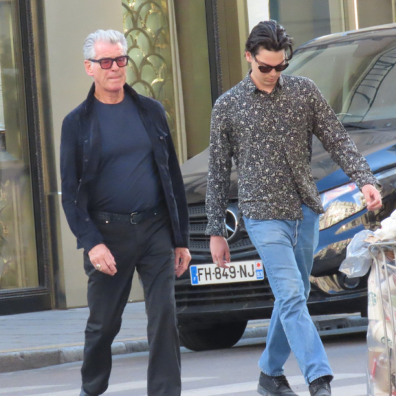 Pirs Brosnan stao u odbranu sina: "Ne zanimaju me jeftina mišljenja" FOTO