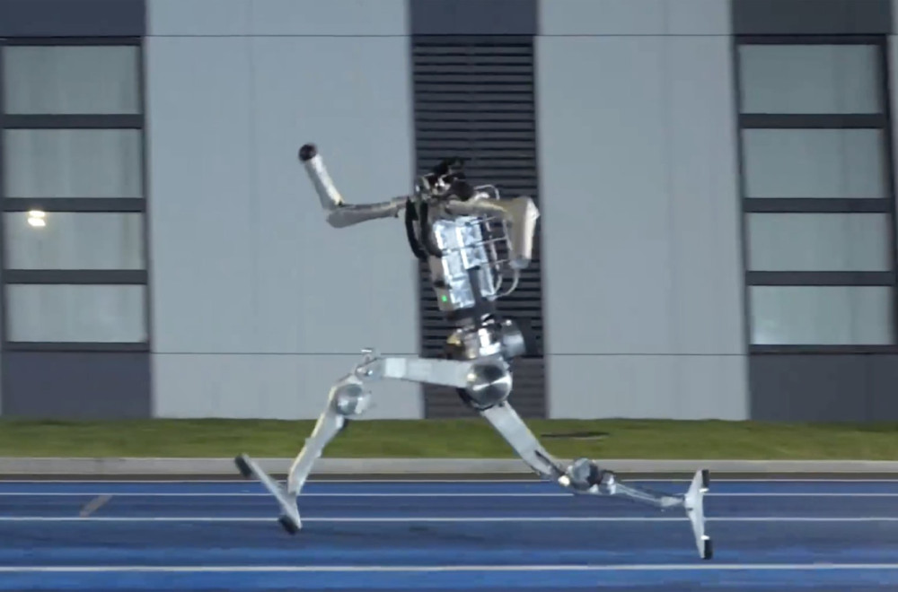Stiže humanoidni robot "Supermen": Obara sve rekorde FOTO