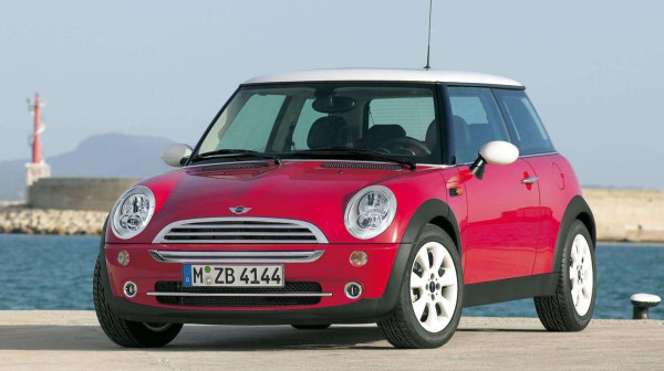 Mini Cooper kao nikad do sada: Posle skoro 70 godina stiže velika promena