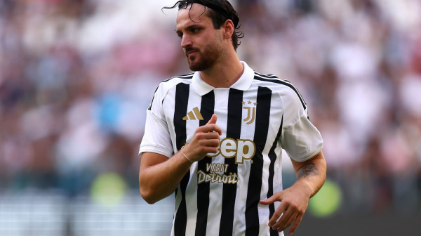 Gati u autu – "pokosio" ga navijač VIDEO