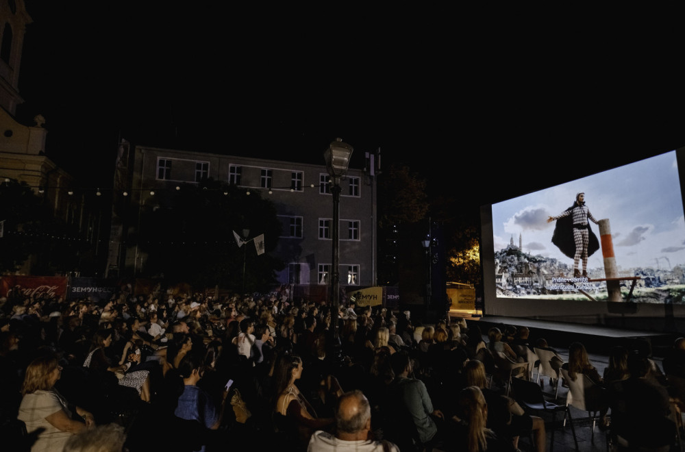 Zvanično otvoren Zemun fest! Predivna atmosfera na Velikom trgu označila početak petodnevnog spektakla