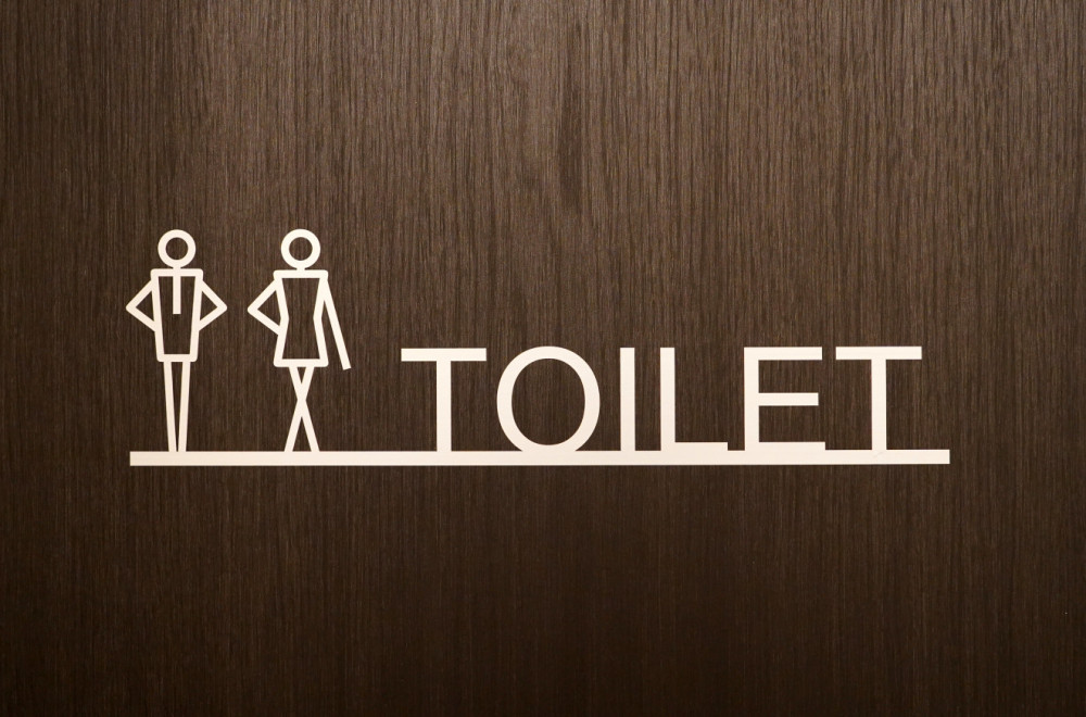 Platila 50 centi za toalet, muškarac za pisoar nije: Slučaj iz WC-a stigao do suda