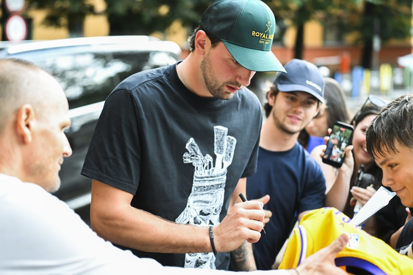 Lejkersi blokirali Ljubljanu: NBA manija trese Sloveniju VIDEO