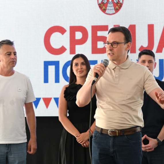 Petković iz Pirota: "Nema lepše slike od naše ujedinjene Srbije"; ""Da slavimo ubedljivu pobedu"