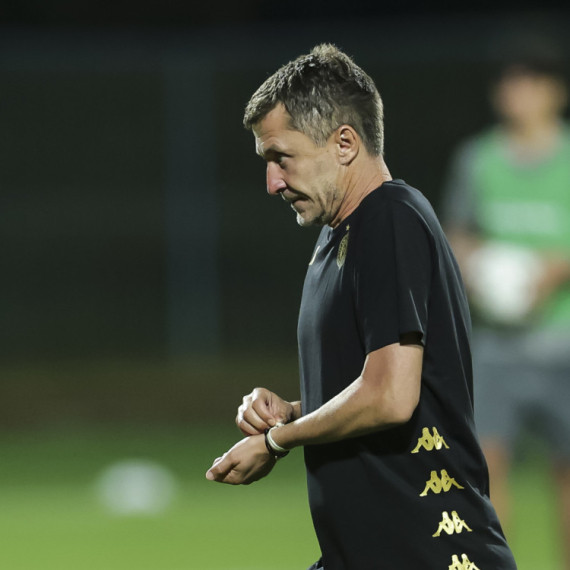 Crno-beli na ivici ambisa: Partizan posle pet kola u zoni ispadanja