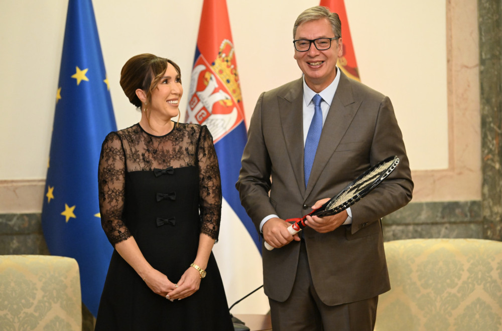 Skandal, nižu se uvrede; Opozicioni mediji napali Jelenu Janković zbog susreta sa Vučićem FOTO