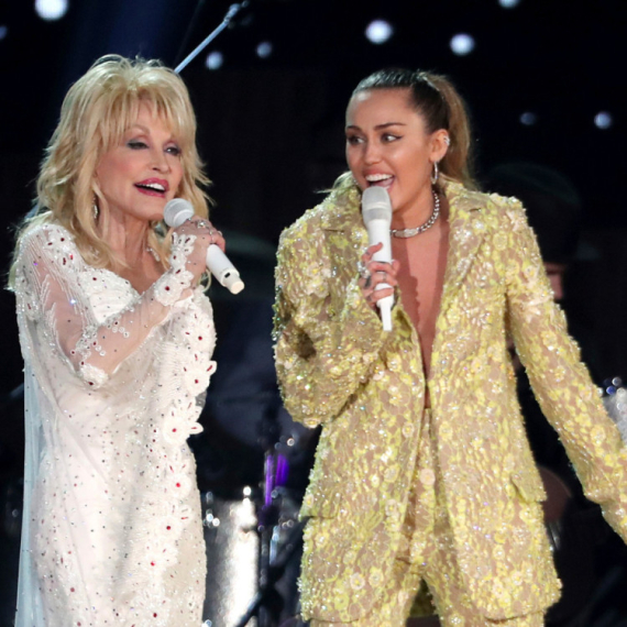 Majli Sajrus objavom o Doli Parton rastužila svet: "Srce mi se slama"