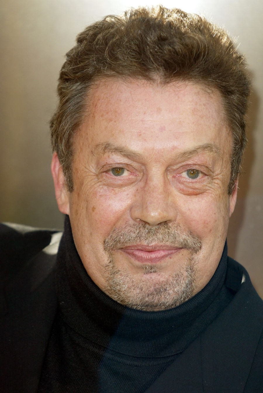 Preminuo Tim Kari