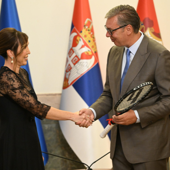 Blokaderi i Hrvati na istom zadatku: Napad na Jelenu Janković zbog sastanka sa Vučićem