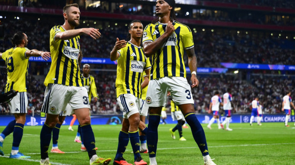 Lion uhvaćen "na spavanju" – Fenerbahče u Ligi šampiona posle 18 godina! VIDEO