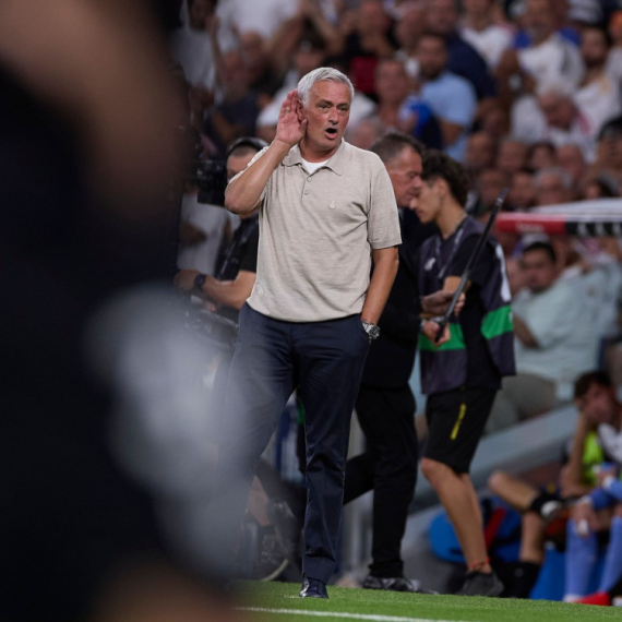 Bernabeu zviždao, Murinjo ne mari: "Čisto ludilo" VIDEO
