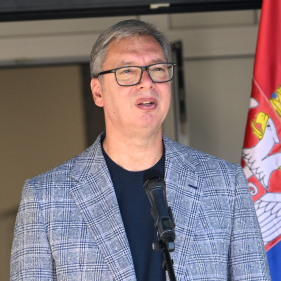 Vučić: "Zapad hoće da nametne svoju verziju istorije"