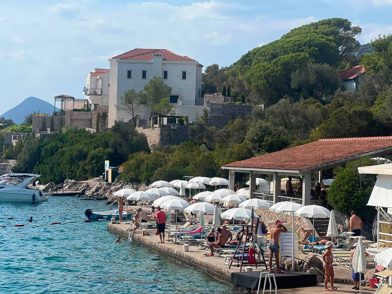 Jedna posebna legenda vezana je za plažu kod Herceg Novog: Srbi je obožavaju FOTO