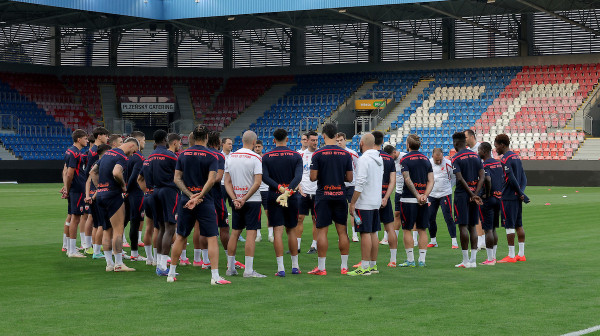Zvezda u Češkoj "overava" Ligu Evrope – Rijera izabrao startnih 11!