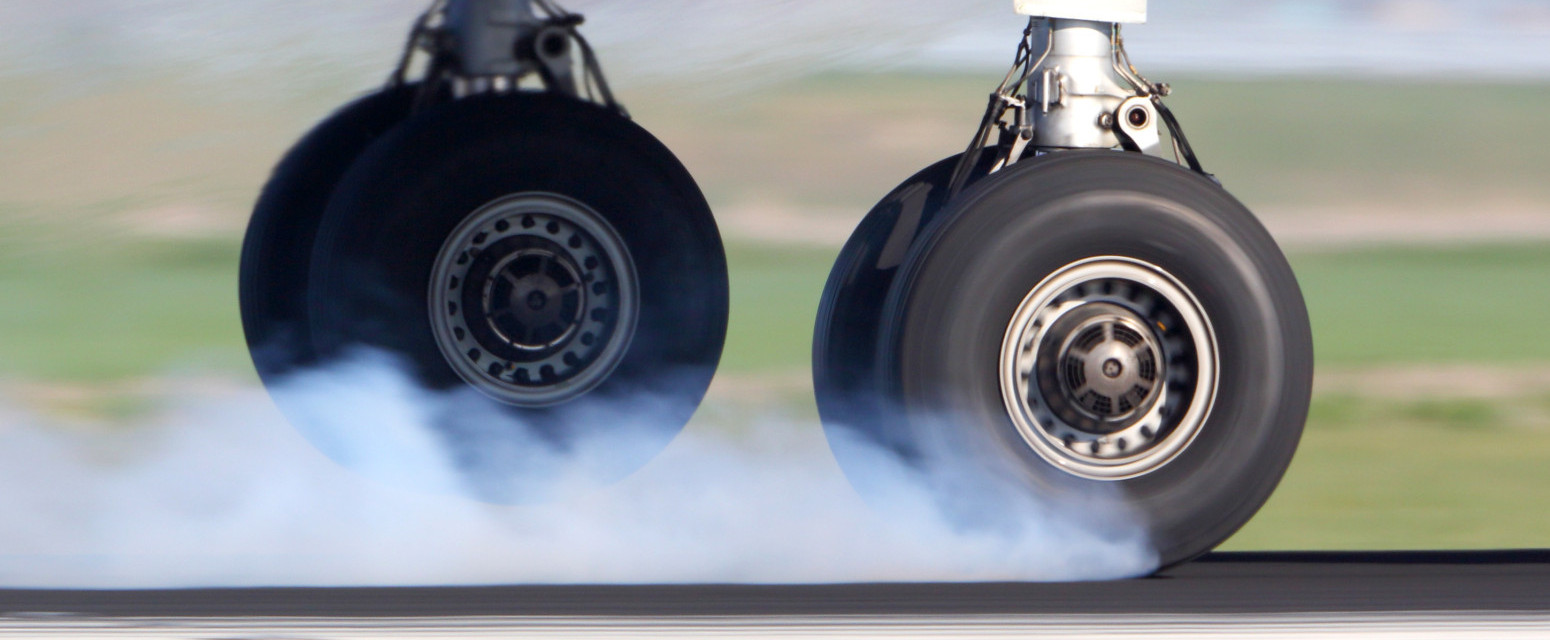 Avionu pukle gume pred poletanje: Incident na američkom aerodromu