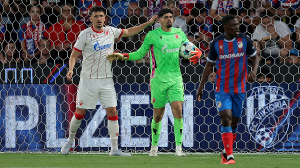 Zvezdi "visi" Liga Evrope – sa igračem manje više ne sme da primi nijedan gol! VIDEO