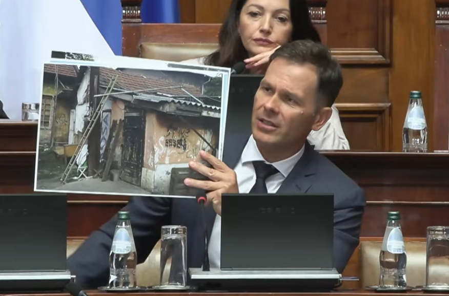 Više od 360.000 ljudi upisalo se kao vlasnik svojih objekata; Mali: "Takve rezultate daje Vučićeva politika"