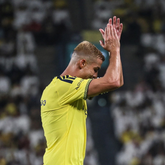 Ronaldo "slučajno" srušio Lazetića i izbrojao do 978. VIDEO