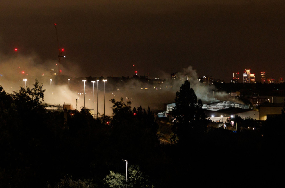 Haos u Londonu; Veliki požar blizu stadiona Vembli FOTO/VIDEO