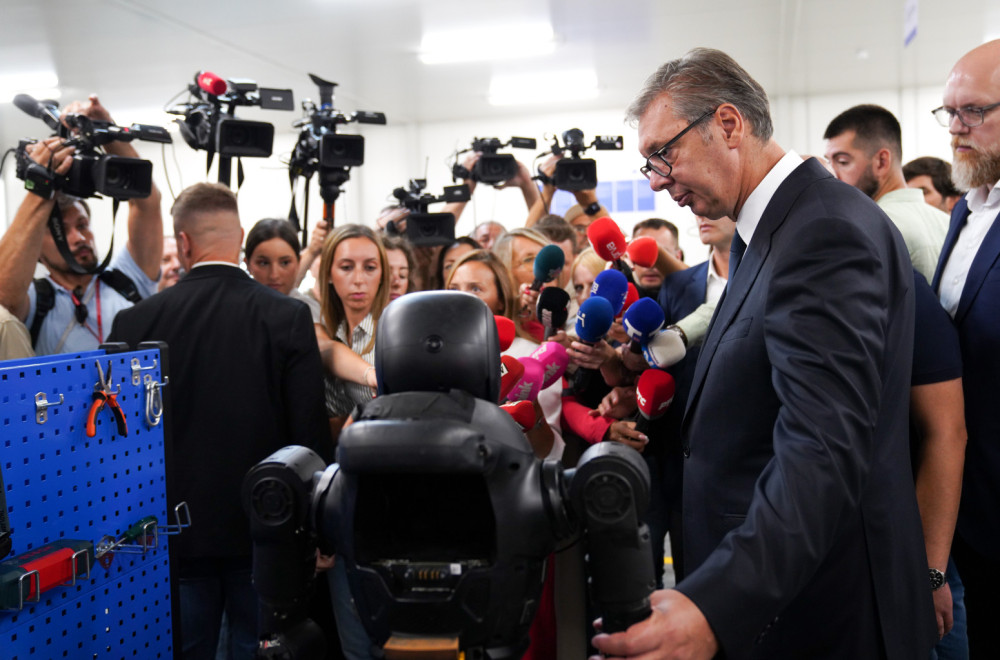 Roboti u sastavu Vojske Srbije; Vučić najavio: "Videćete ih na delu za 15 dana!"