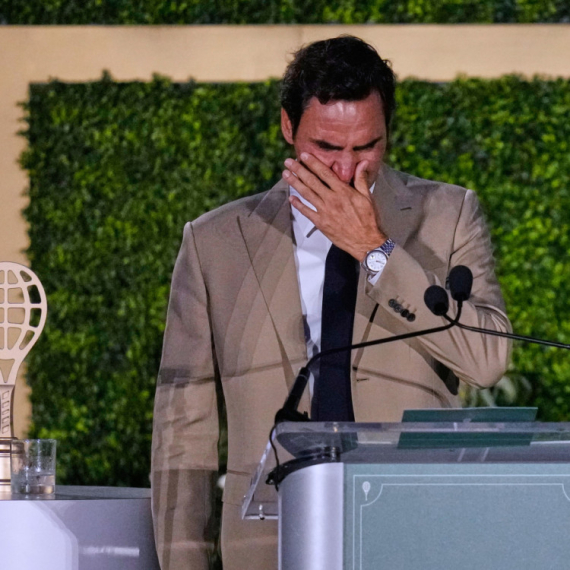 Federer plakao u Kući slavnih; Đoković: "Niko ne zaslužuje ovo više od tebe" FOTO/VIDEO