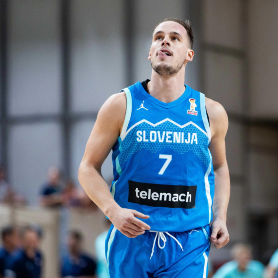 Slovenija srušila Mađarsku – Prepelič "odmenio" Dončića