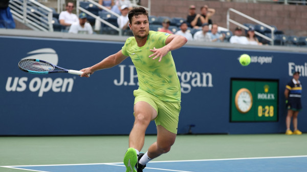 Kecmanović ide ka potpunom preokretu