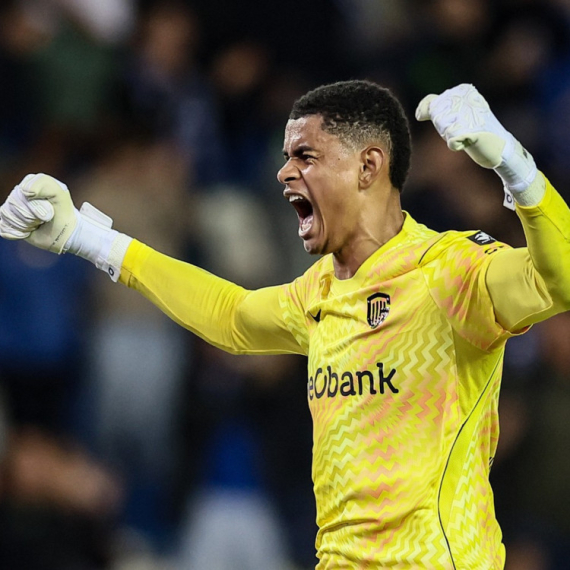 Liverpul doveo diva (18) i oborio transfer rekord