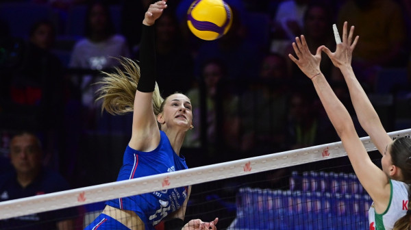 Srbija osvojila drugi set – polufinale je veoma blizu