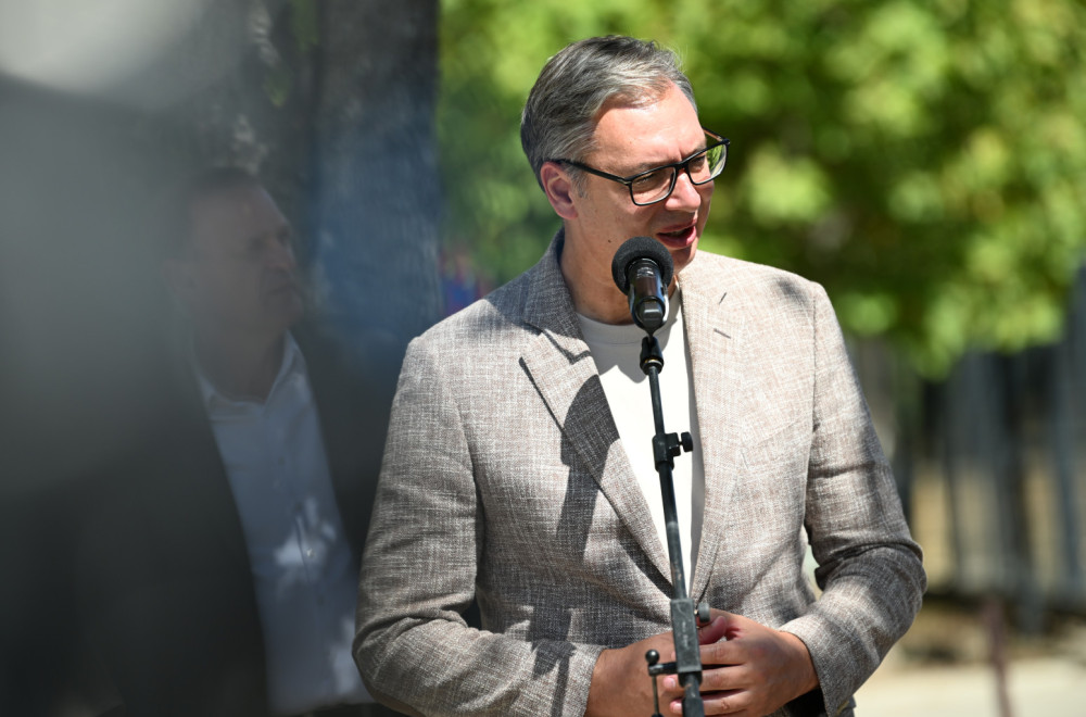 Vučić zabrinut; "Albaci spremaju veliki marš"; "Sprema se nasilje"; "Dobio sam odgovor Rutea"