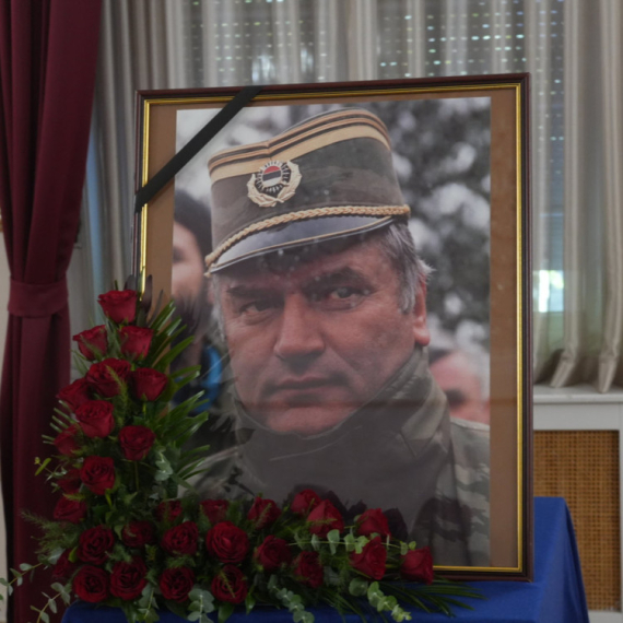 U toku komemoracija generalu Ratku Mladiću u Domu vojske FOTO