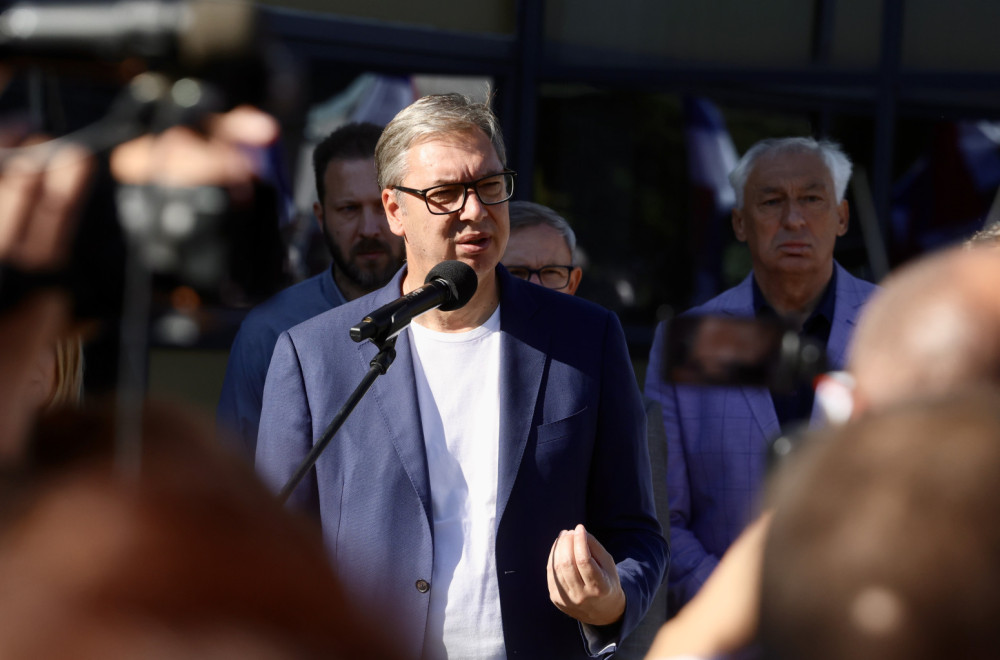 Vučić otkrio kada će saopštiti visinu povećanja plata i penzija: Uskoro i pomoć od 20.000 do 35.000 dinara