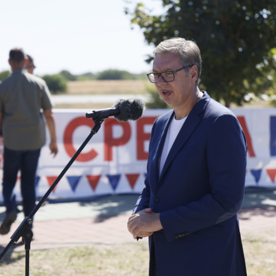 Vučić: "Veličanje nacizma postaje normalno – za Srbiju ne"; "Praviće turističke ture za Tompsonove koncerte"