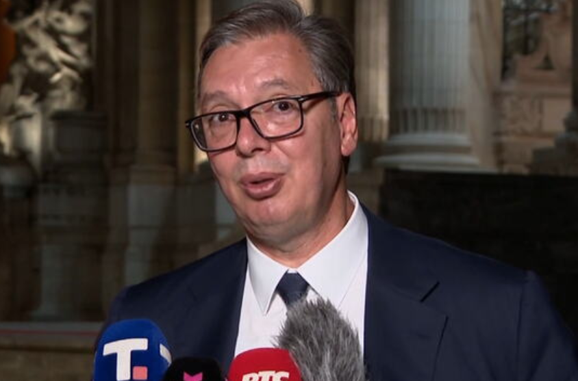 Vučić iz Pariza: "Bilaterala sa Makronom je trajala sat i 20"; "Poslednji put smo razgovarali kao predsednici"