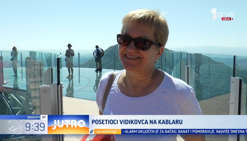 Prvi posetioci vidikovca na Kablaru oduševljeni pogledom
