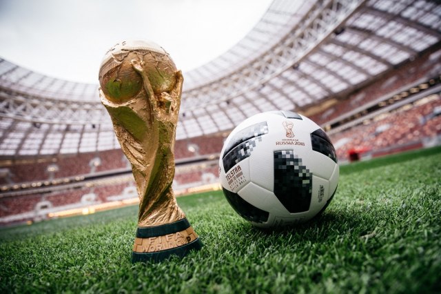Slika za Telstar 18 (2018)